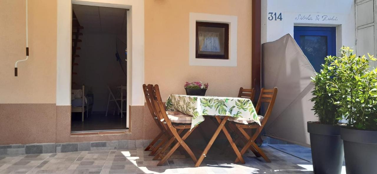Goga Apartment